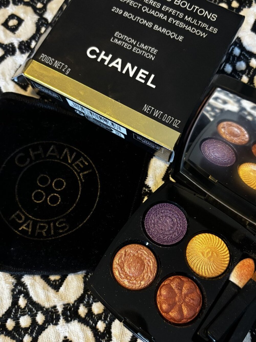 Chanel Les Ombres Boutons in 239 Boutons Baroque